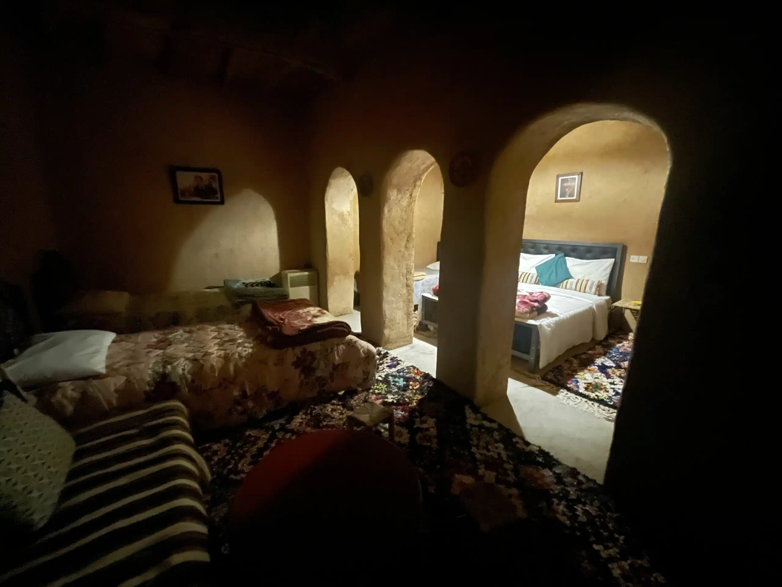 Vue extérieure de la kasbah traditionnelle