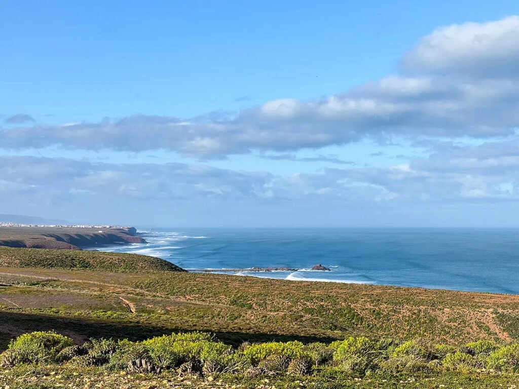 Visiter Mirleft : plages, fort de Tidli et art de ralentir