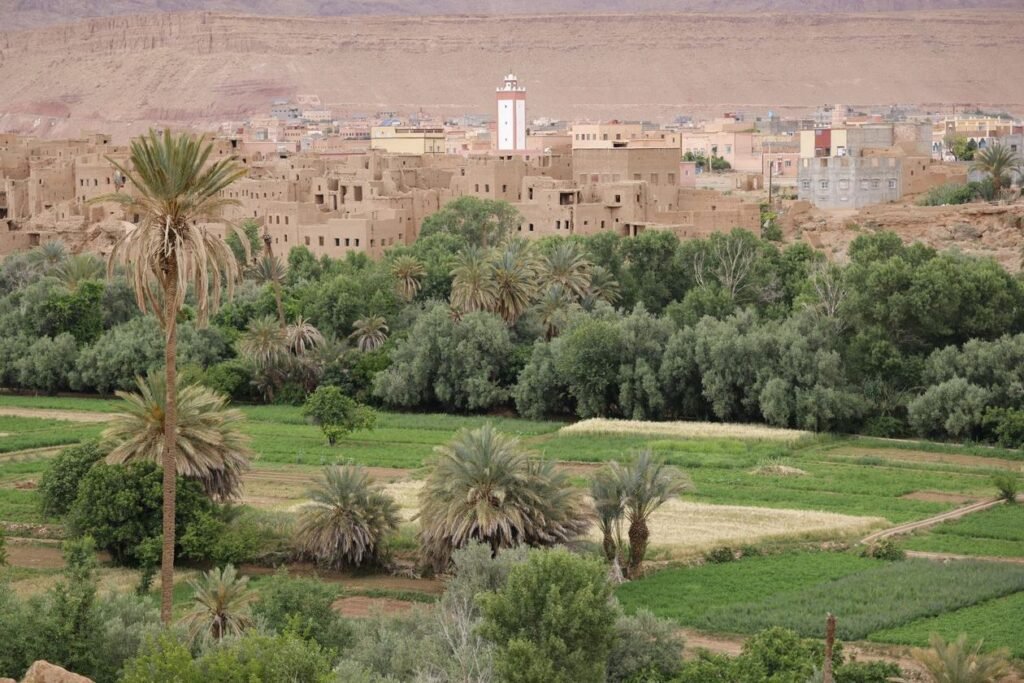 Toucher sa retraite française au Maroc : banque, impôts et justificatifs